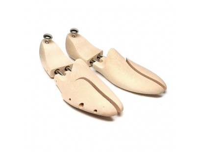 Shoe trees