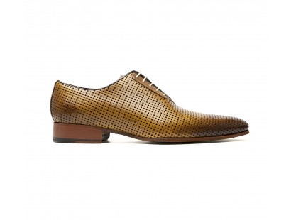 Perforated "tabacco" calf oxford