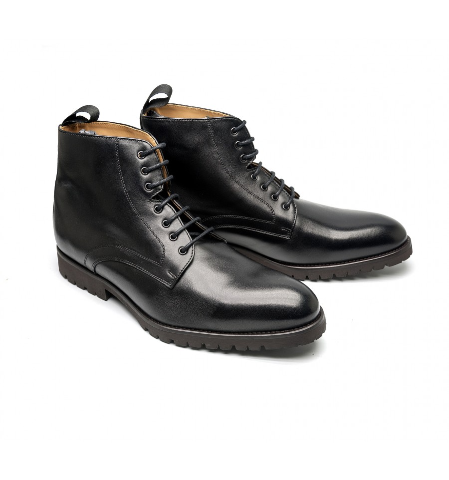 derby boot in black calfskin with commando sole - Edouard de seine