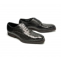 Plain oxfords in black embossed calf leather