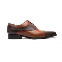 Two ton oxford with a leather sole