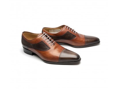 Two ton oxford with a leather sole