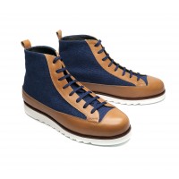 boot in cal leather and linen with flat rubber sole