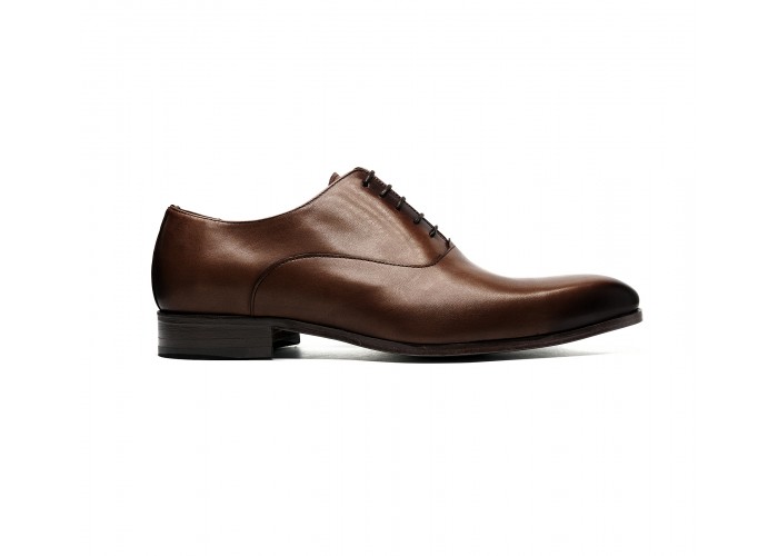 Plain oxfords in patinated calf leather