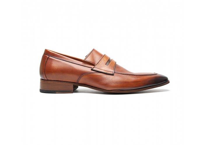 Cognac calf loafers